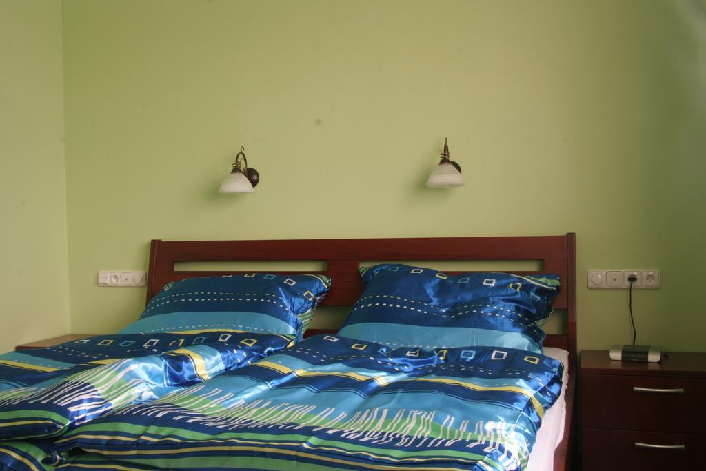 Hotel Camping Oase Praha Zlatníky Zimmer foto