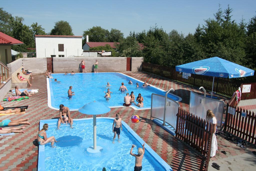 Hotel Camping Oase Praha Zlatníky Exterior foto